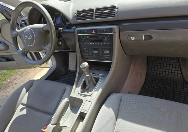 Audi A4 cena 9800 przebieg: 310274, rok produkcji 2001 z Zbąszyń małe 137